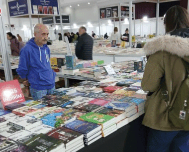 Yerele önem vermeyen kitap fuarı