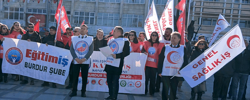 Kamu emekçilerinden uyarı eylemi