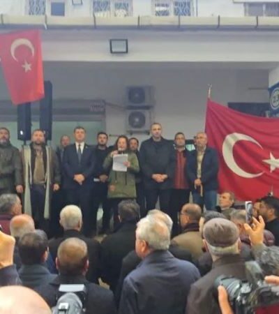 Kumluca’da üreticilerden kitlesel eylem