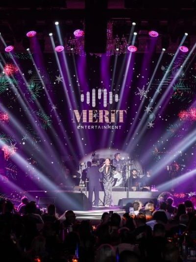 SİBEL CAN YENİ YILI SAHNEDE KARŞILADI!