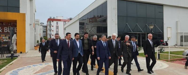 Vali Şahin’den 15 Temmuz Derneği ziyareti