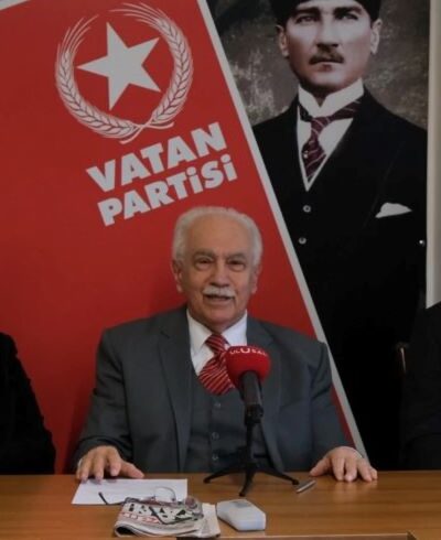 İRAN REJİMİ AYAKTA TRUMP VE İŞBİRLİKÇİLERİN REJİMİ SALLANIYOR