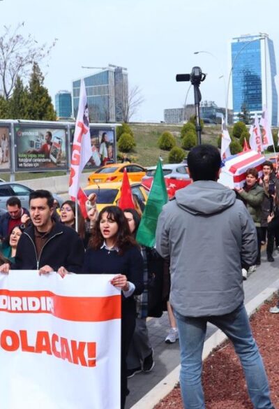 Türk gençliği ABD Büyükelçiliği önünden seslendi: