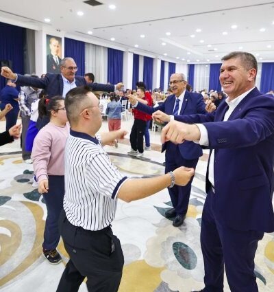 Burdur’da engelliler gönüllerince eğlendi