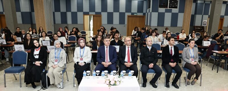MAKÜ’de KÜRE Ansiklopedi Madde Yazım Atölyesi düzenlendi
