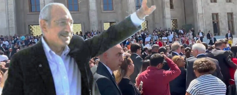 Kılıçdaroğlu’na Meclis’te yoğun ilgi!